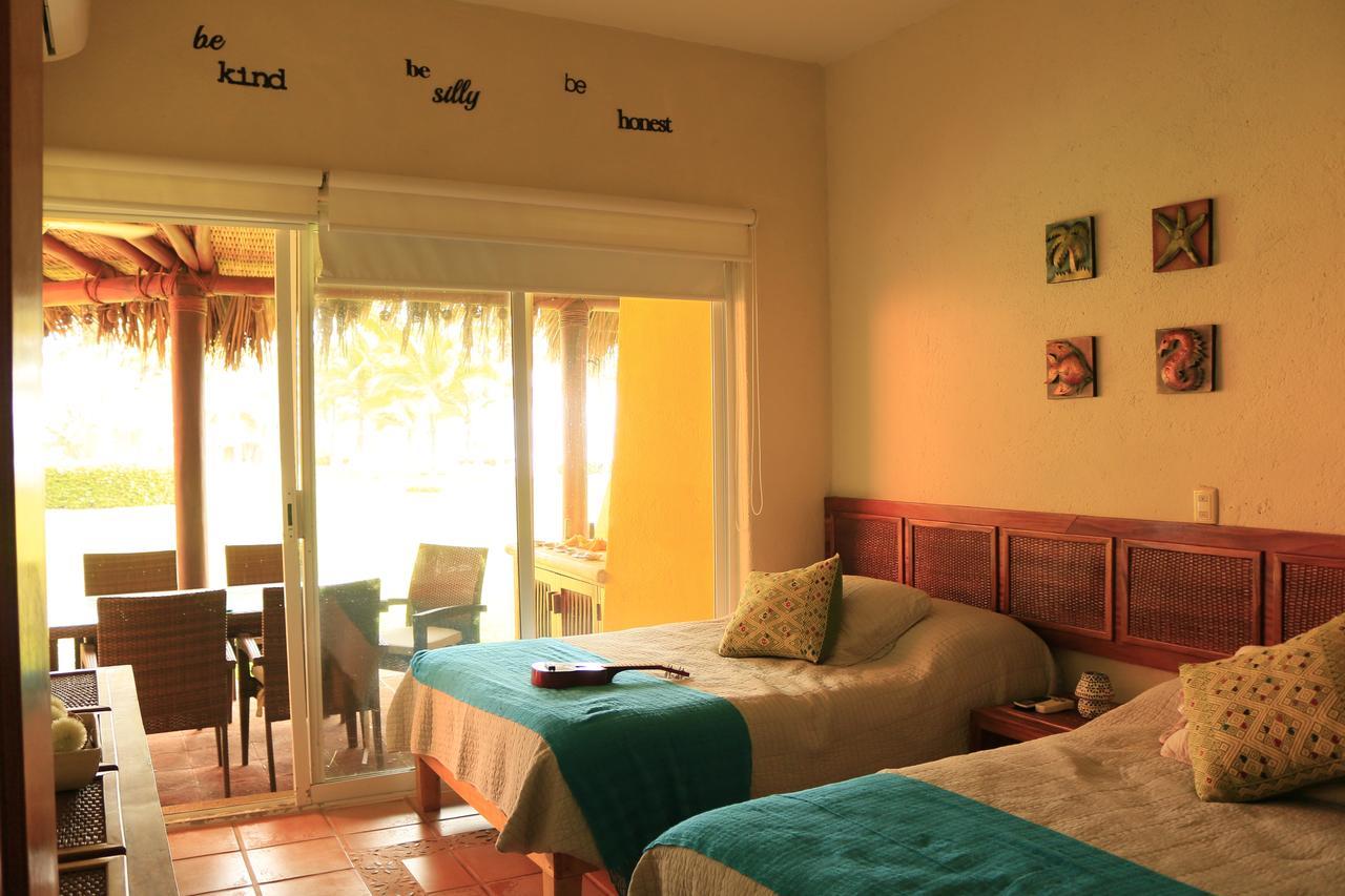 Villas Playa Blanca Zihuatanejo Extérieur photo